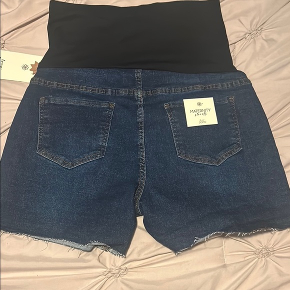 Soho High Waist Black and Blue Maternity Shorts - Picture 4 of 4